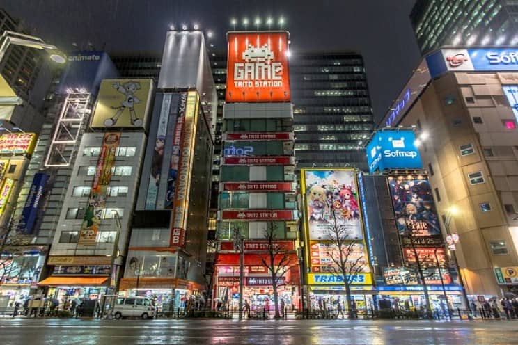 multi story arcade building